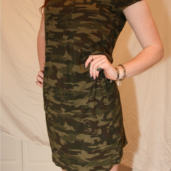 Sanctuary Camo Dress with Pocket
*PERFECT FOR SUMMER* - Picture 2 of 4